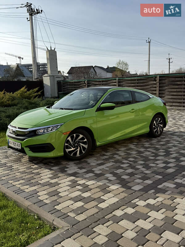 Купе Honda Civic 2016 в Киеве фото 5 Купе Honda Civic 2016 в Киеве