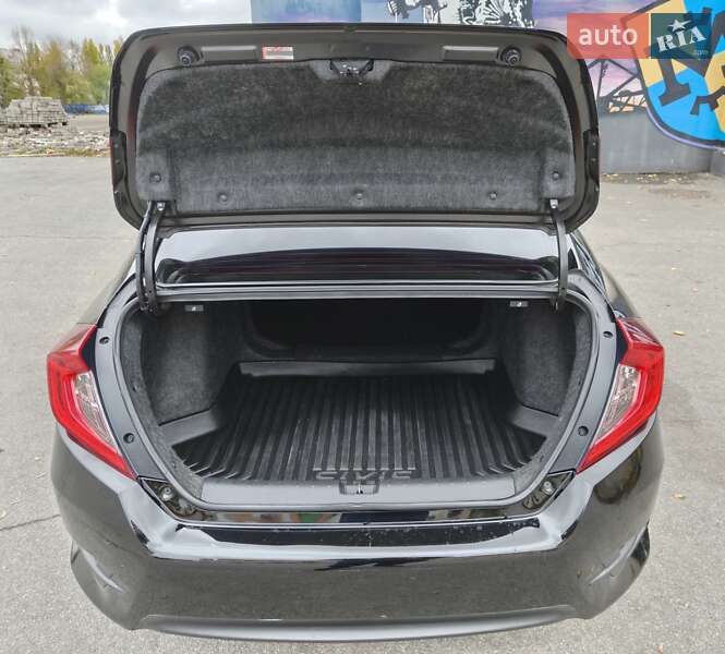 Седан Honda Civic 2018 в Харькове фото 5 Седан Honda Civic 2018 в Харькове
