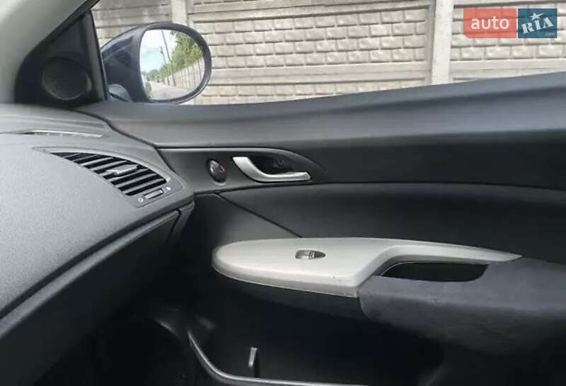 Хэтчбек Honda Civic 2008 в Могилев-Подольске фото 33 Хэтчбек Honda Civic 2008 в Могилев-Подольске