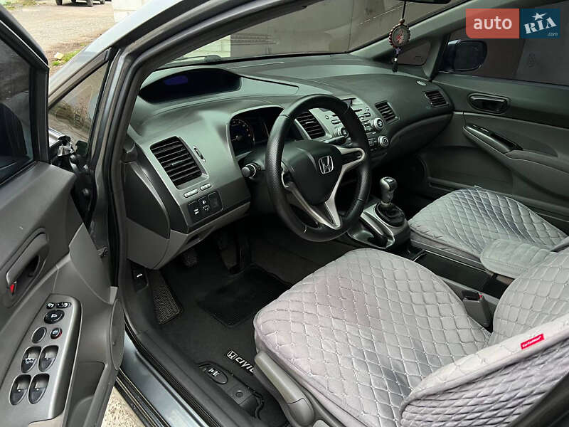 Седан Honda Civic 2008 в Полтаві
