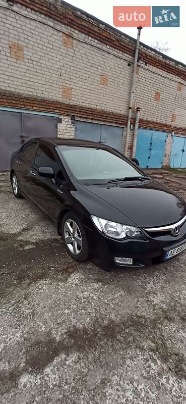 Седан Honda Civic 2007 в Дніпрі