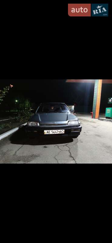 Седан Honda Civic 1990 в Магдалиновке