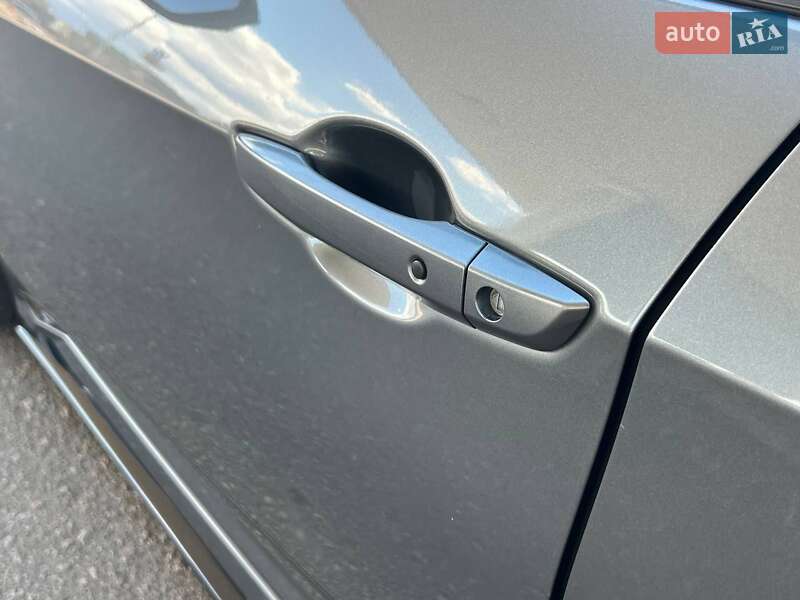 Хэтчбек Honda Civic 2019 в Запорожье