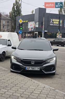 Хэтчбек Honda Civic 2019 в Запорожье