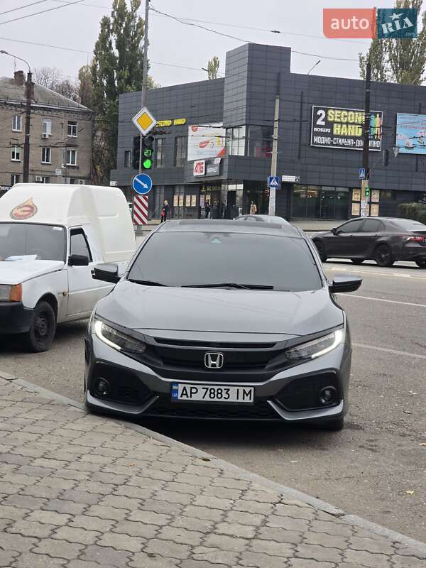 Хэтчбек Honda Civic 2019 в Запорожье