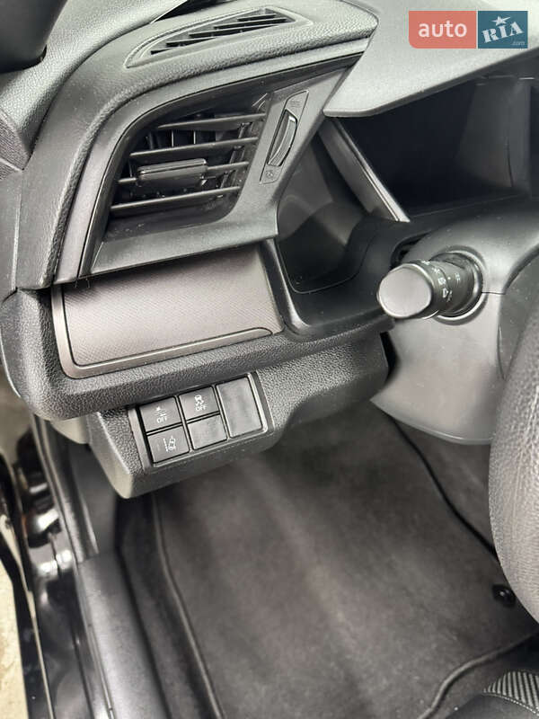 Хэтчбек Honda Civic 2018 в Львове