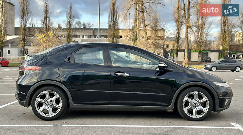 Хэтчбек Honda Civic 2008 в Киеве