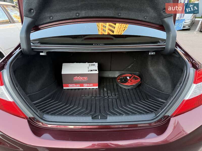 Седан Honda Civic 2013 в Киеве фото 9 Седан Honda Civic 2013 в Киеве