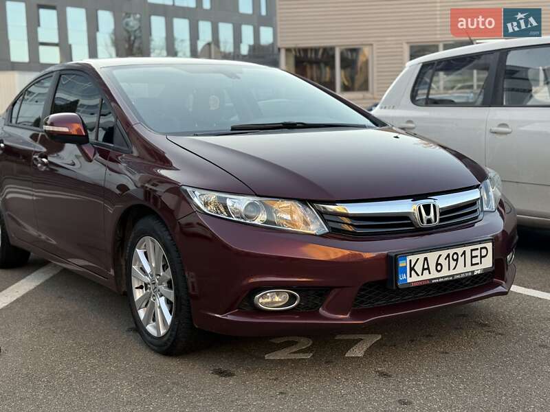 Седан Honda Civic 2013 в Киеве фото 3 Седан Honda Civic 2013 в Киеве