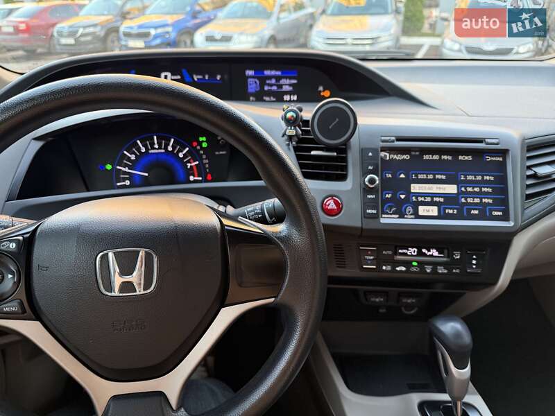 Седан Honda Civic 2013 в Киеве фото 15 Седан Honda Civic 2013 в Киеве