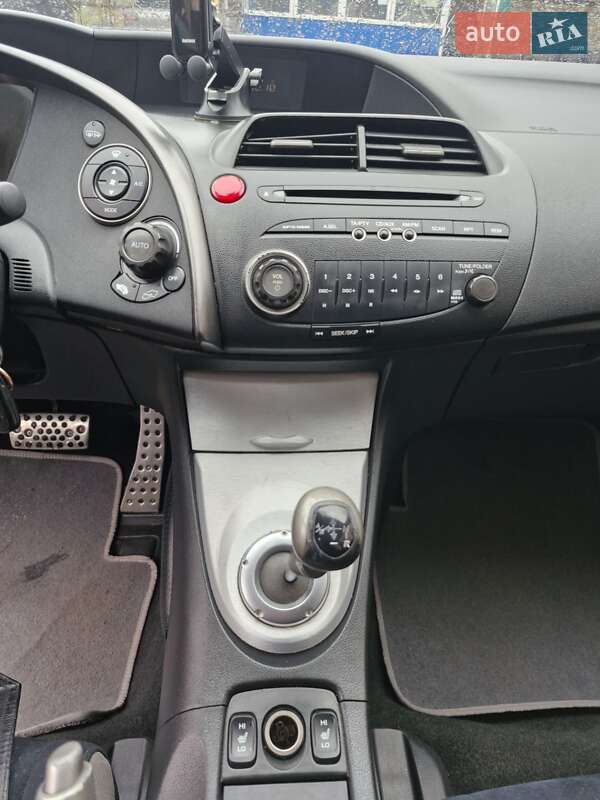 Хэтчбек Honda Civic 2007 в Николаеве фото 14 Хэтчбек Honda Civic 2007 в Николаеве