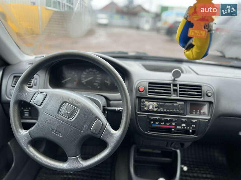 Седан Honda Civic 1997 в Житомире