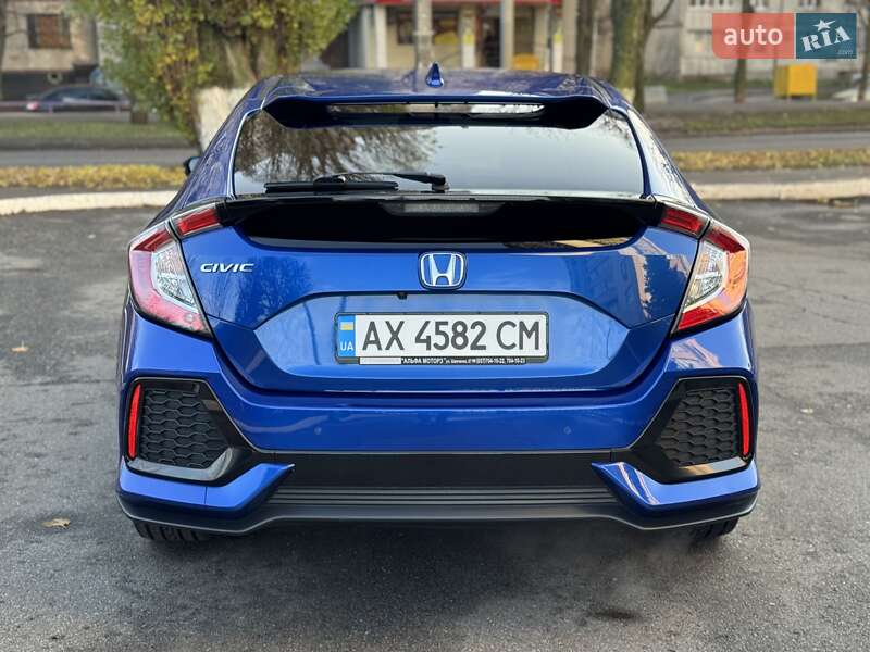 Хэтчбек Honda Civic 2018 в Харькове