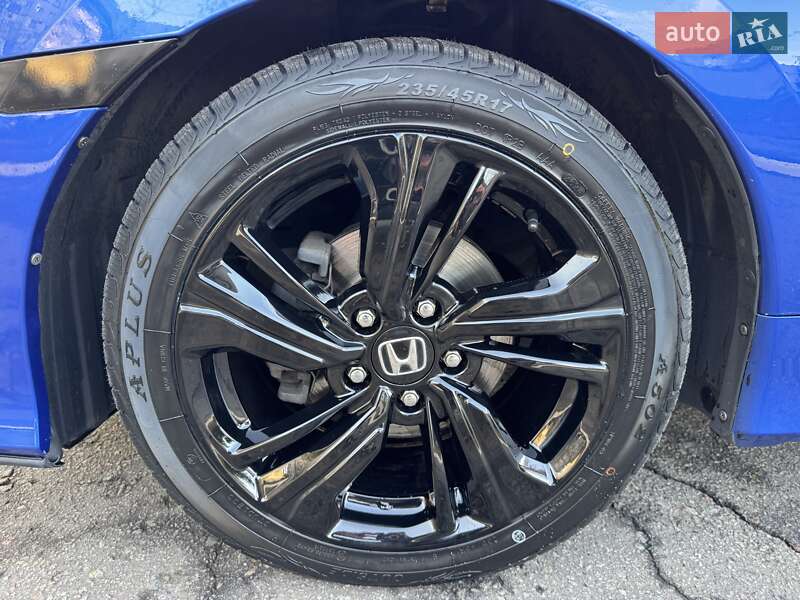 Хэтчбек Honda Civic 2018 в Харькове