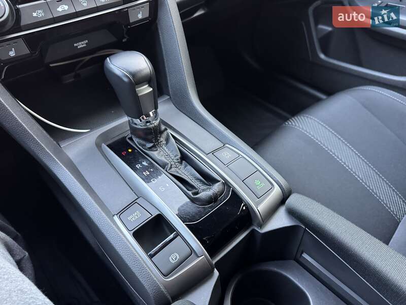 Хэтчбек Honda Civic 2018 в Харькове