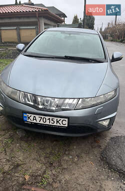 Хэтчбек Honda Civic 2007 в Киеве