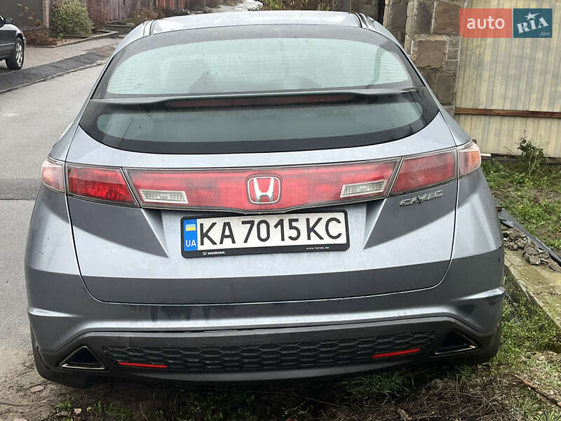 Хэтчбек Honda Civic 2007 в Киеве