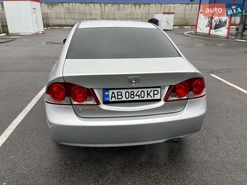 Седан Honda Civic 2008 в Виннице