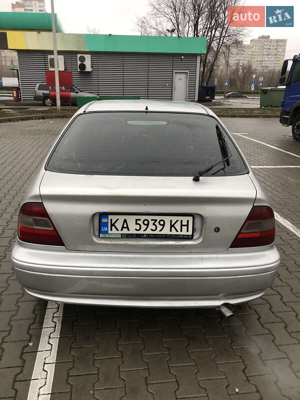 Лифтбек Honda Civic 2000 в Киеве