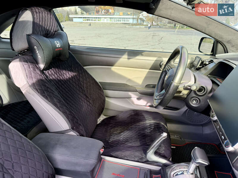 Купе Honda Civic 2007 в Днепре