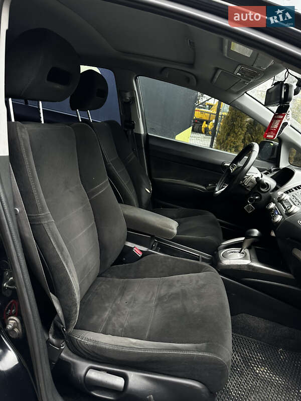 Седан Honda Civic 2008 в Львове