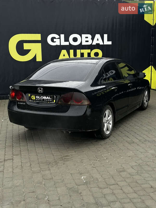 Седан Honda Civic 2008 в Львове