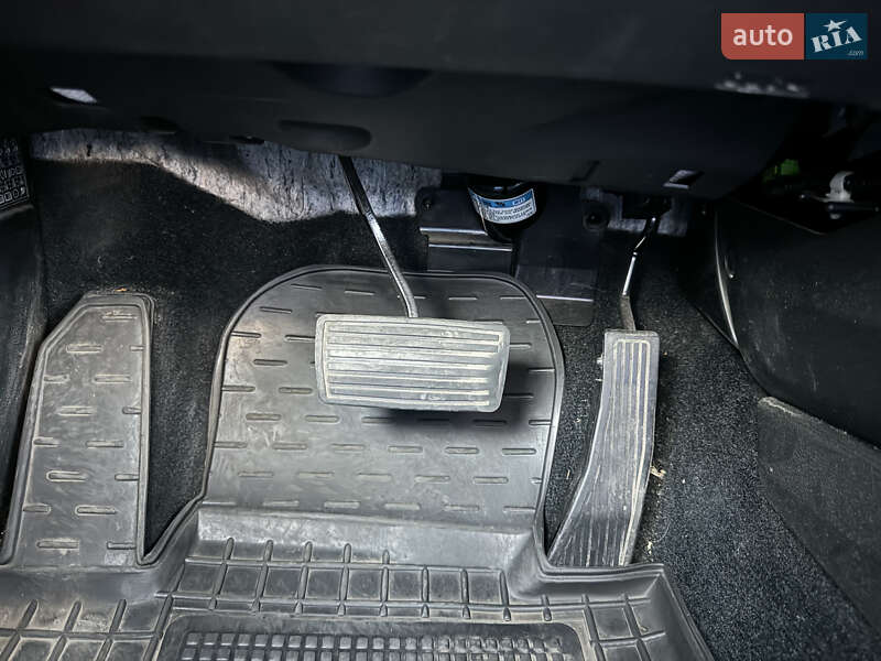 Седан Honda Civic 2010 в Днепре