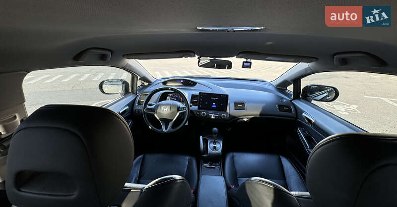 Седан Honda Civic 2010 в Днепре