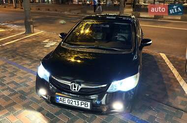 Седан Honda Civic 2010 в Днепре