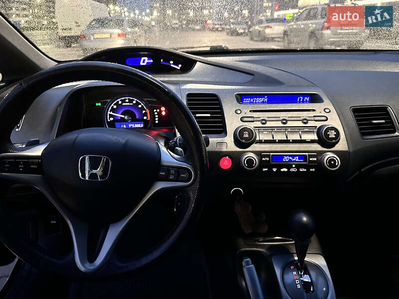 Седан Honda Civic 2008 в Киеве