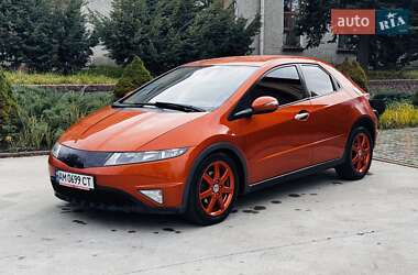 Хэтчбек Honda Civic 2008 в Коростене