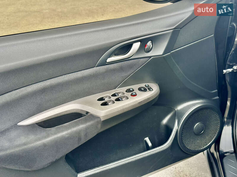 Хэтчбек Honda Civic 2008 в Киеве фото 29 Хэтчбек Honda Civic 2008 в Киеве