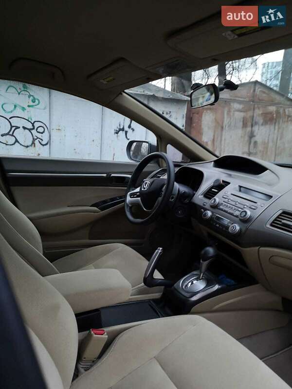 Седан Honda Civic 2006 в Киеве