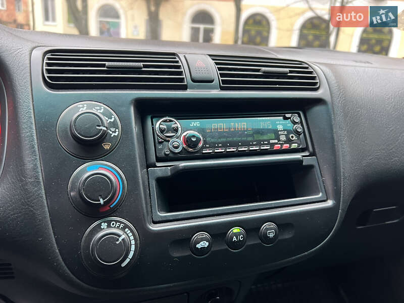 Седан Honda Civic 2003 в Днепре