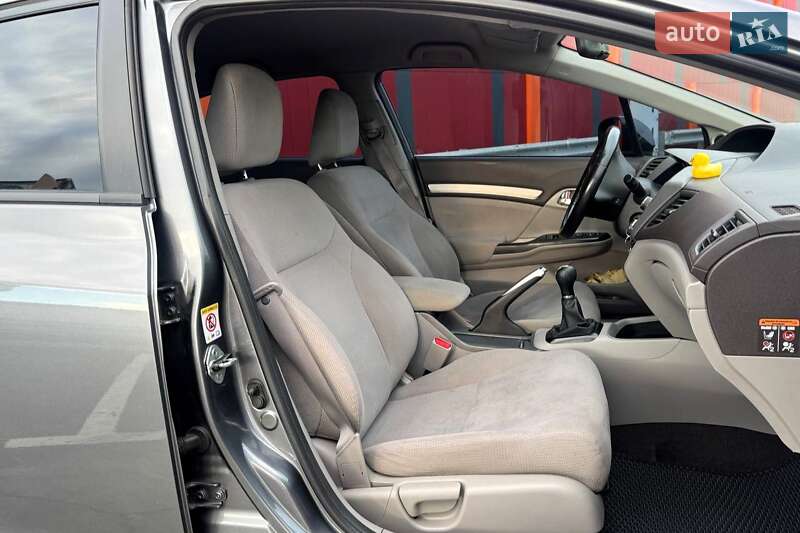 Седан Honda Civic 2012 в Києві