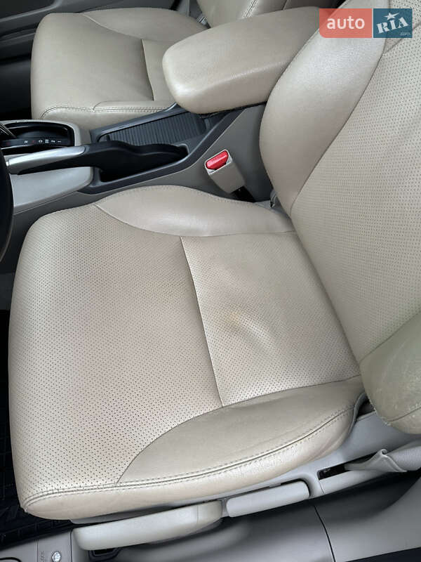 Седан Honda Civic 2012 в Чернігові