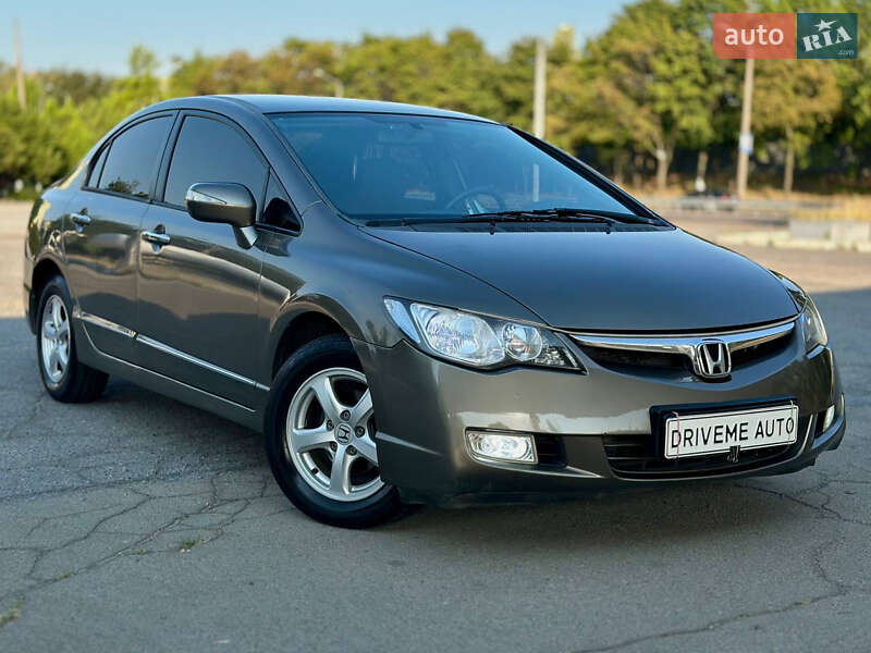 Седан Honda Civic 2006 в Дніпрі