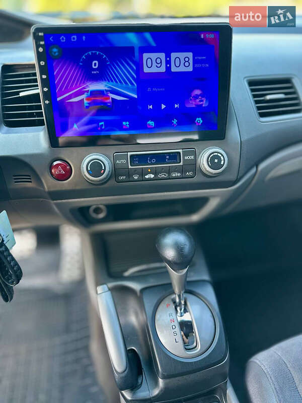 Седан Honda Civic 2006 в Дніпрі