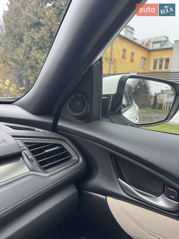 Хэтчбек Honda Civic 2019 в Львове