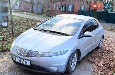 Хэтчбек Honda Civic 2007 в Полтаве