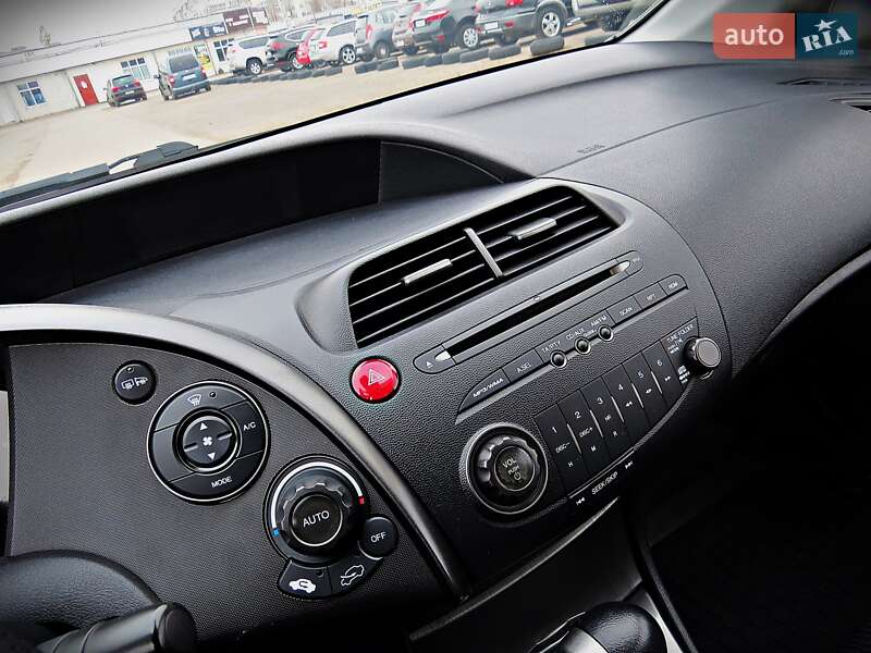 Хэтчбек Honda Civic 2010 в Черкассах фото 9 Хэтчбек Honda Civic 2010 в Черкассах