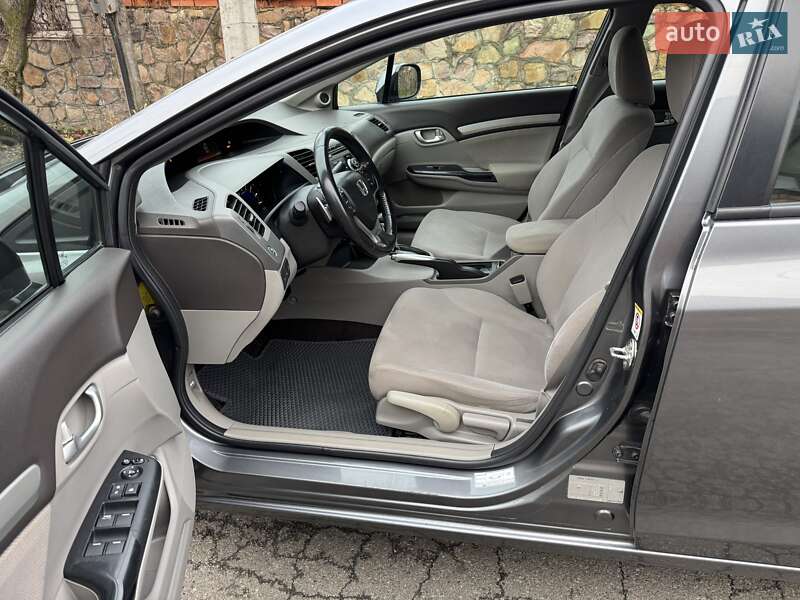 Седан Honda Civic 2012 в Киеве фото 28 Седан Honda Civic 2012 в Киеве