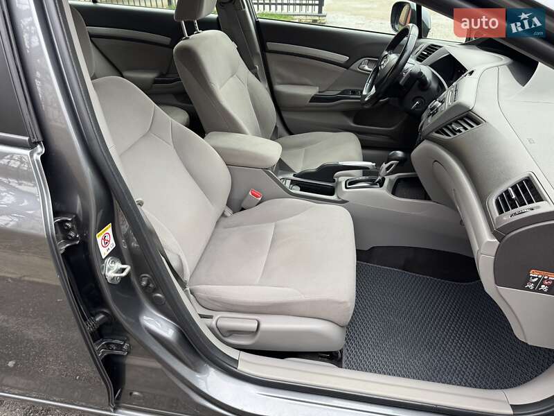 Седан Honda Civic 2012 в Киеве фото 34 Седан Honda Civic 2012 в Киеве