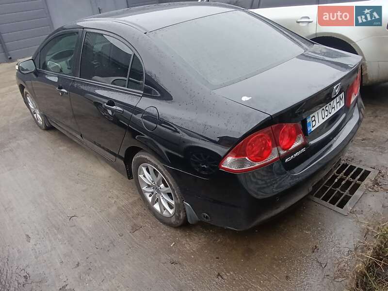 Седан Honda Civic 2008 в Полтаве