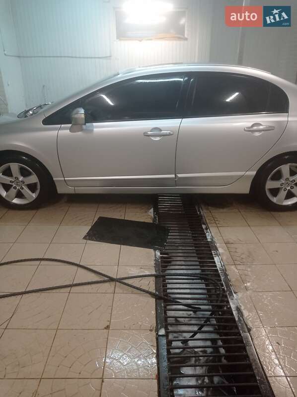 Седан Honda Civic 2008 в Запорожье
