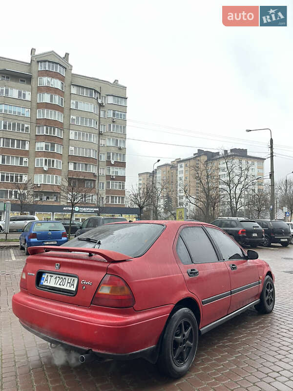Ліфтбек Honda Civic 1995 в Івано-Франківську