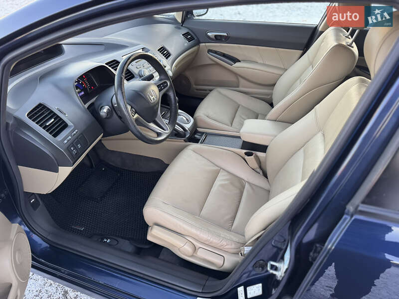 Седан Honda Civic 2008 в Луцьку