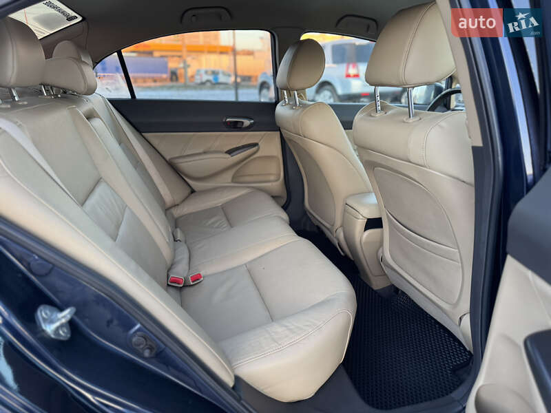 Седан Honda Civic 2008 в Луцьку