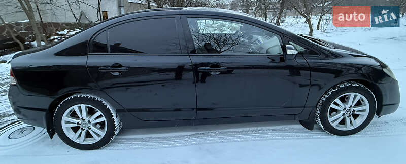 Седан Honda Civic 2007 в Кицмани