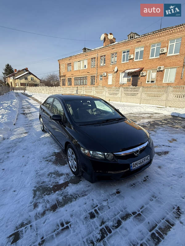 Седан Honda Civic 2011 в Киеве